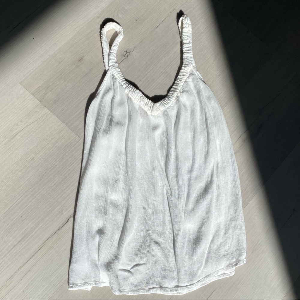 White Roxy tank - Picture 2 of 3